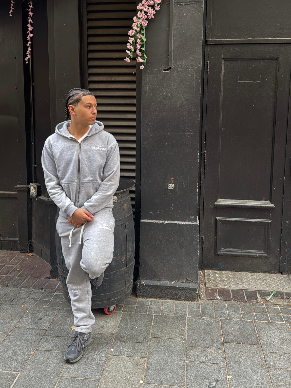 CHPWSE ESSENTIAL ZIP-UP HOODIE - GREY *PRE-ORDER*