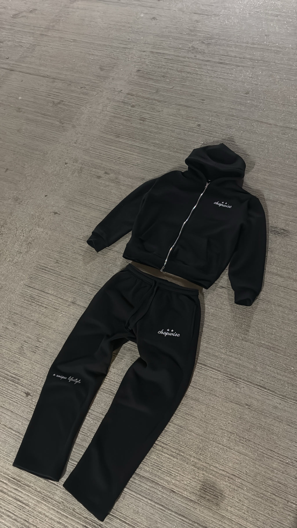 CHPWSE ESSENTIAL ZIP-UP HOODIE - BLACK *PRE-ORDER*